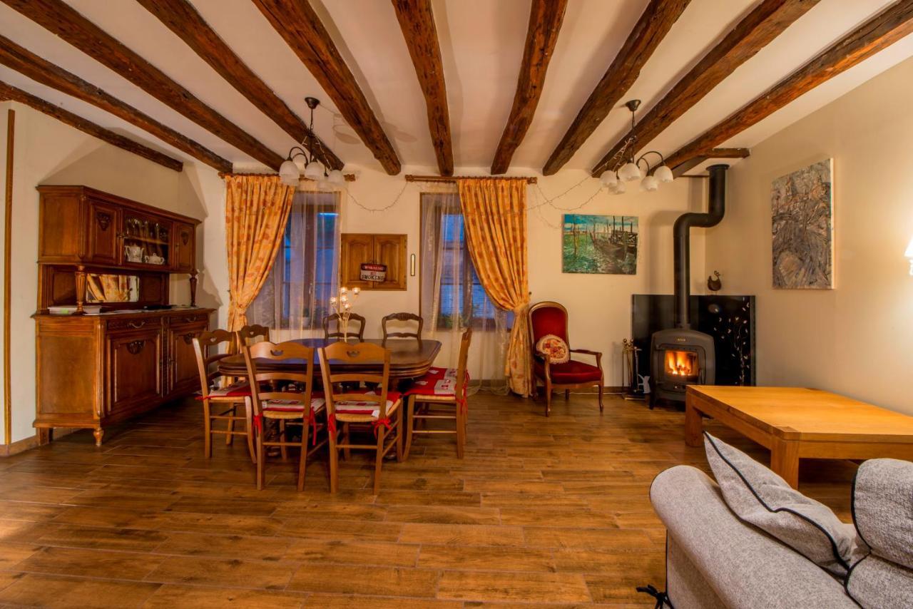 Aupres Du Chateau Tanlay Exteriér fotografie